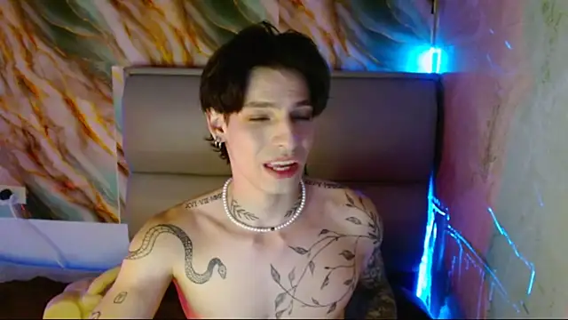 Snapshot of Apolo_Hidalgo01 chatting on September 14, 4:25 am Apolo Hidalgo01 online show from September 14, 4:25 am