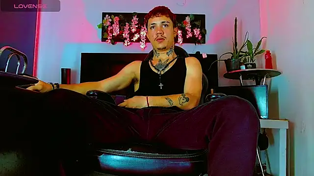 HannibalLester online show from February 28, 5:39 am