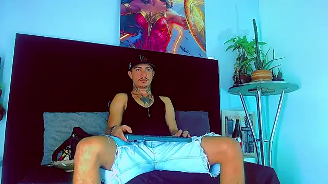 HannibalLester online show from November 30, 6:15 am