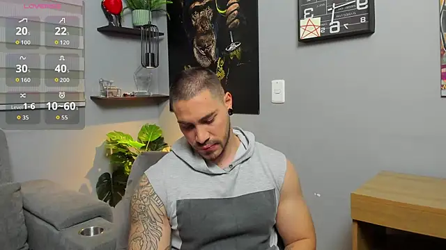 Giorgio-Leone online show from September 26, 1:47 am