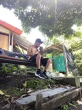 Jestebanano online show from September 22, 5:45 pm