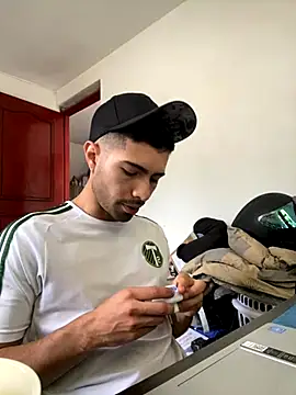 Jestebanano online show from October 28, 2:41 pm