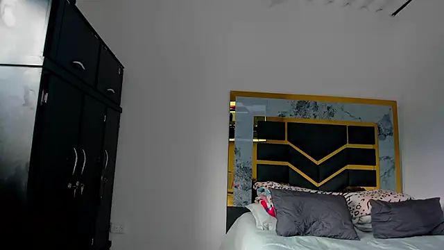 MattDevon online show from October 17, 10:03 pm