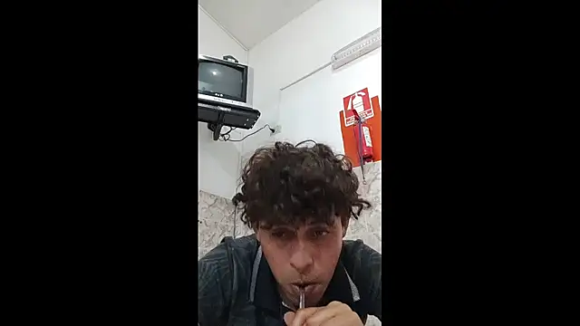 luisfer 306 online show from February 27, 6:31 pm