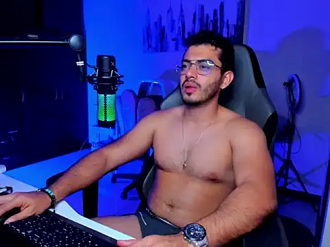 BrunoD31 online show from February 15, 7:51 am