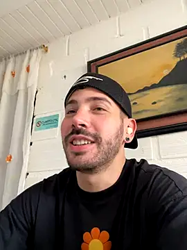 Guyinthemountain online show from October 20, 8:35 pm