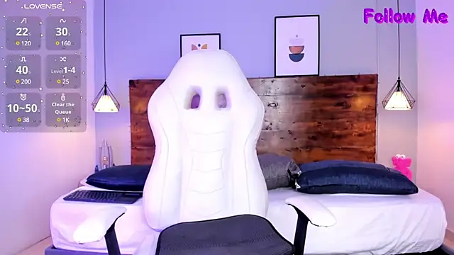 ander deimond  online show from February 13, 3:14 pm