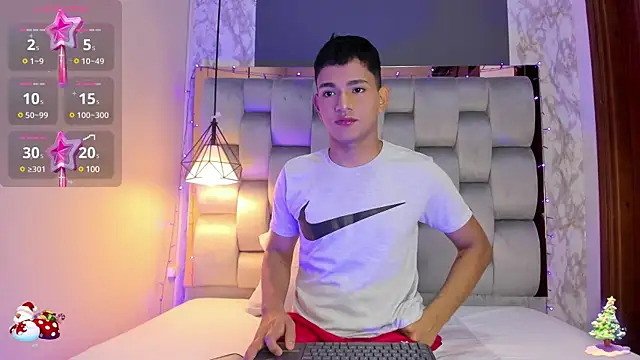 ander deimond  online show from December 14, 12:33 pm