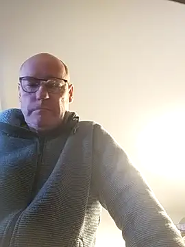 bogland33 online show from November 26, 8:34 pm