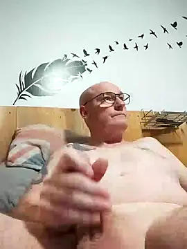 bogland33 online show from December 1, 9:07 pm