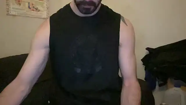 Snapshot of alphajoshkosh chatting on December 18, 11:08 pm alphajoshkosh online show from December 18, 11:08 pm