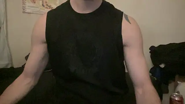 Snapshot of alphajoshkosh chatting on December 15, 9:13 am alphajoshkosh online show from December 15, 9:13 am