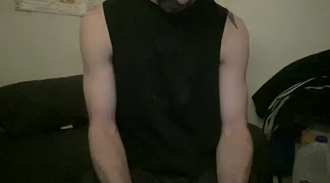 Snapshot of alphajoshkosh chatting on February 10, 1:24 am alphajoshkosh online show from February 10, 1:24 am