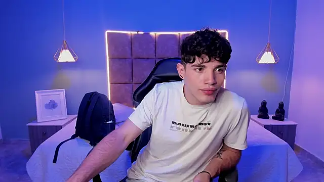 AlejooTwink online show from July 15, 10:22 am