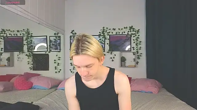 Ron Vils online show from December 10, 3:08 am