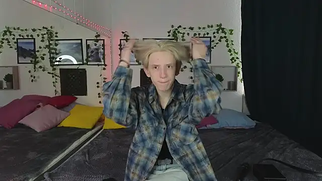 Ron Vils online show from March 17, 2:52 am