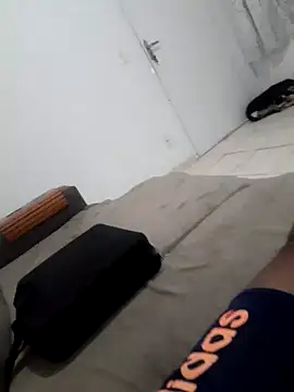 Snapshot of johnwalkerRjts chatting on February 25, 5:15 pm johnwalkerRjts online show from February 25, 5:15 pm