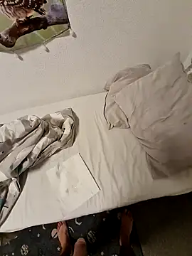 Snapshot of Cem-aus-Nrw-Krefeld chatting on December 15, 7:35 am Cem-aus-Nrw-Krefeld online show from December 15, 7:35 am