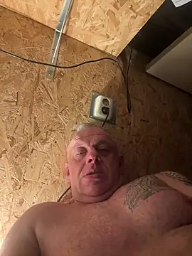 Snapshot of JakubW79 chatting on March 23, 2:37 am JakubW79 online show from March 23, 2:37 am