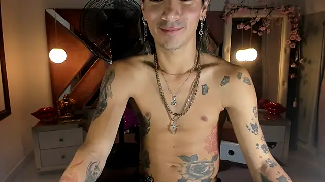 georgie latin99 online show from December 16, 3:08 pm