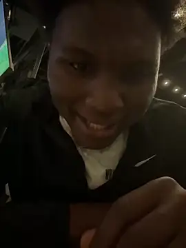 Snapshot of Festivitiesking1 chatting on October 26, 2:35 am Festivitiesking1 online show from October 26, 2:35 am