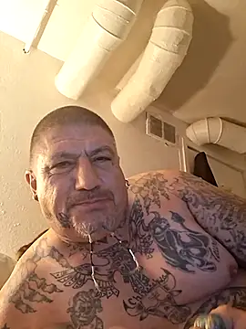 B DOGG69 online show from August 8, 2:51 am