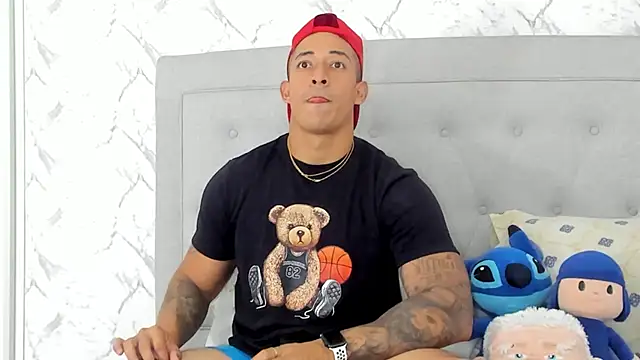 luigiferrara online show from January 12, 7:10 pm