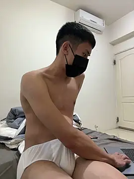 Snapshot of Benson18y chatting on January 3, 5:10 pm Benson18y online show from January 3, 5:10 pm