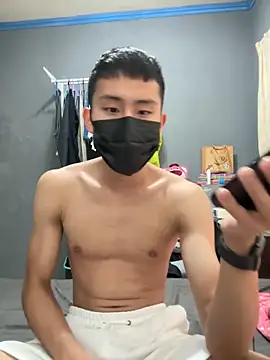 Snapshot of Benson18y chatting on December 20, 8:28 am Benson18y online show from December 20, 8:28 am