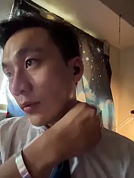 ex199212 online show from October 9, 2:05 am