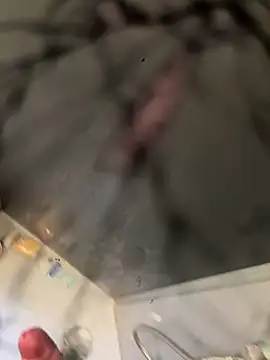 Snapshot of lescro95_ chatting on October 7, 3:05 pm lescro95 online show from October 7, 3:05 pm