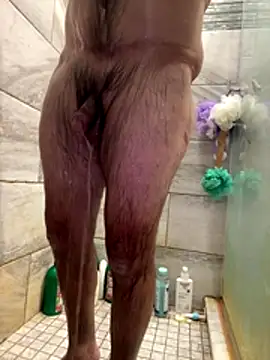 Looneytunes12345 online show from November 10, 10:15 pm