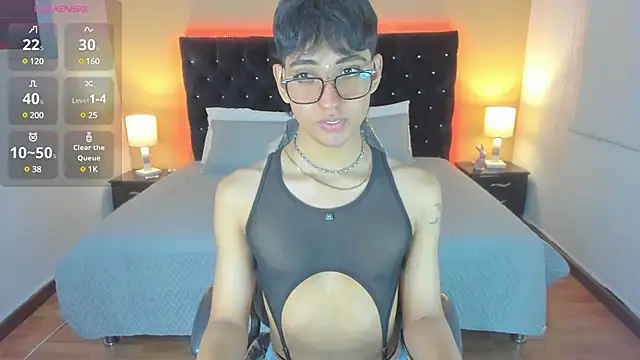 Snapshot of Dark_hairy_ chatting on January 23, 3:05 am Dark hairy  online show from January 23, 3:05 am