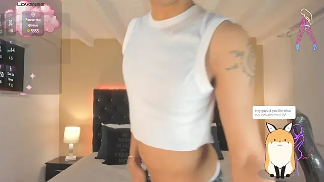Snapshot of Dark_hairy_ chatting on March 6, 3:24 am Dark hairy  online show from March 6, 3:24 am