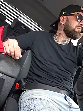 Beardedtattood online show from September 25, 5:23 pm