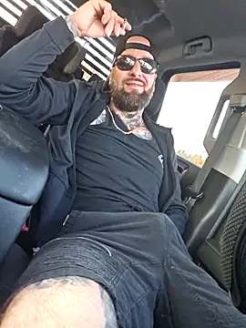 Beardedtattood online show from September 27, 11:52 am