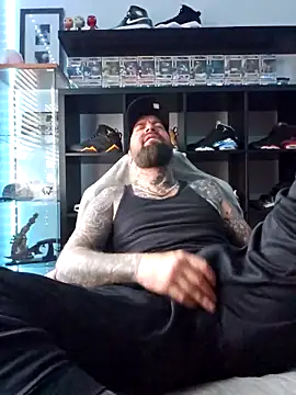 Beardedtattood online show from September 9, 1:43 pm