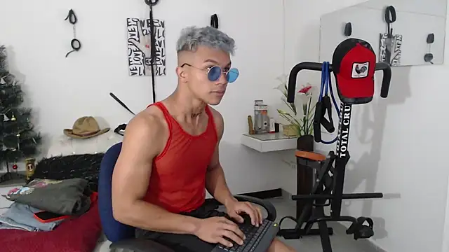 Leonard Price online show from January 12, 1:21 am