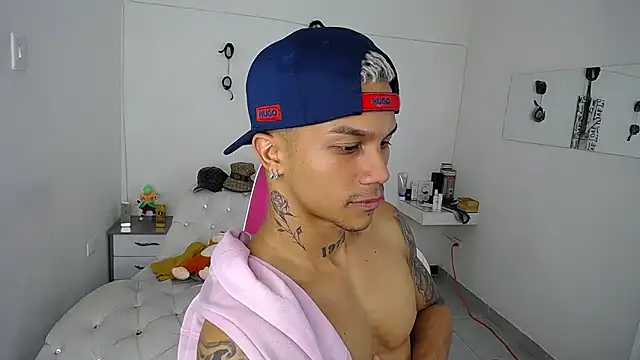 Leonard Price online show from September 16, 8:04 am