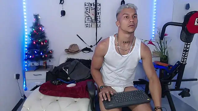 Leonard Price online show from December 21, 1:21 pm