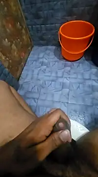 Snapshot of Mallu_ajanraj143 chatting on March 5, 12:05 am Mallu ajanraj143 online show from March 5, 12:05 am