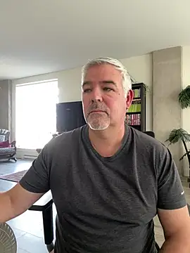 Snapshot of aarosteev2 chatting on March 20, 3:04 pm aarosteev2 online show from March 20, 3:04 pm