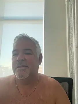 Snapshot of aarosteev2 chatting on February 20, 3:08 pm aarosteev2 online show from February 20, 3:08 pm