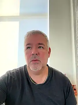 Snapshot of aarosteev2 chatting on December 2, 1:55 pm aarosteev2 online show from December 2, 1:55 pm