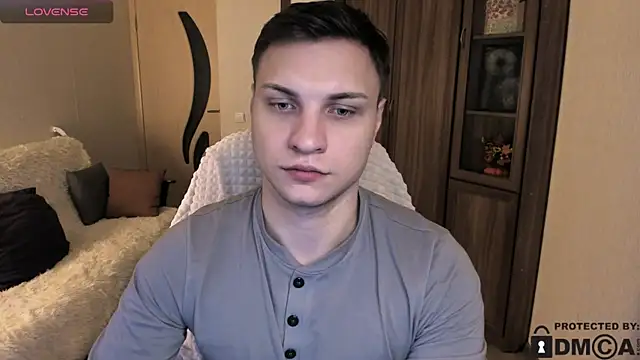 handsome guy01 online show from November 4, 5:08 am