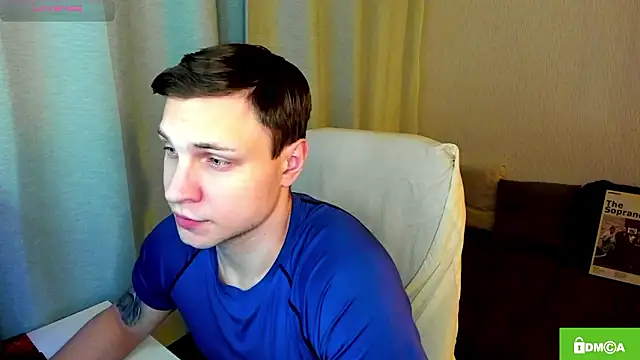 handsome guy01 online show from March 11, 3:52 pm