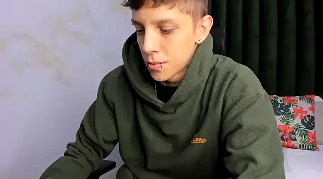 Snapshot of Adam_hard_ chatting on March 4, 8:27 pm Adam hard  online show from March 4, 8:27 pm