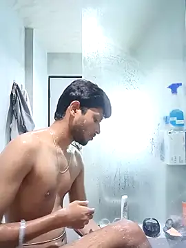 skinnyyyyyyyyy online show from September 19, 5:08 am