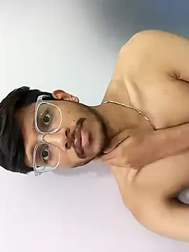 skinnyyyyyyyyy online show from January 21, 3:39 pm