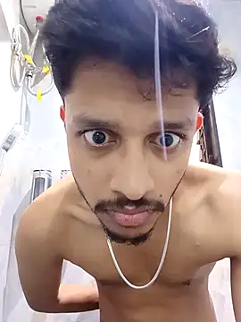 skinnyyyyyyyyy online show from October 3, 4:17 am